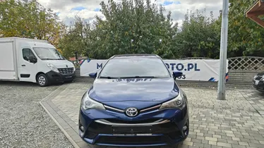 TOYOTA Avensis