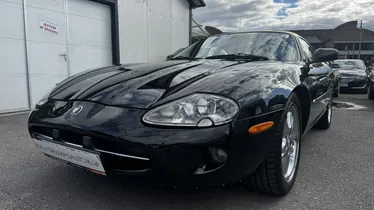 JAGUAR XK8