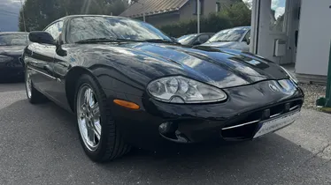 JAGUAR XK8