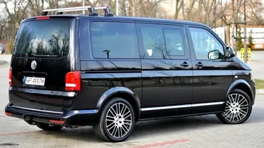 VOLKSWAGEN Multivan