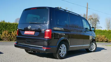 VOLKSWAGEN Multivan