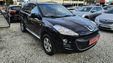 PEUGEOT 4007