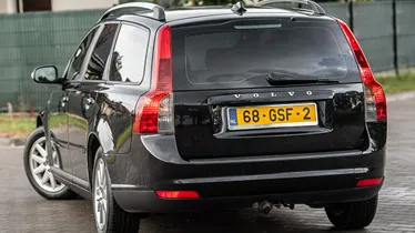 VOLVO V50