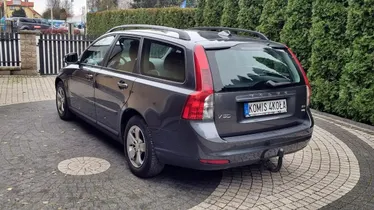 VOLVO V50