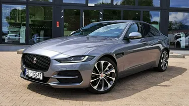 JAGUAR XE