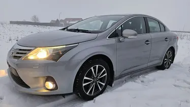 TOYOTA Avensis