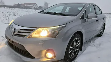 TOYOTA Avensis