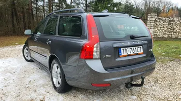 VOLVO V50