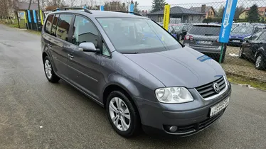 VOLKSWAGEN Touran