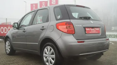 SUZUKI SX4