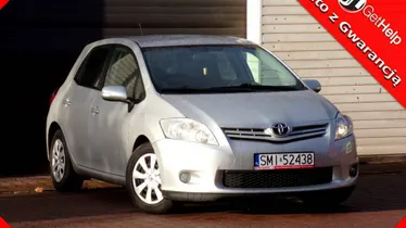 TOYOTA Auris