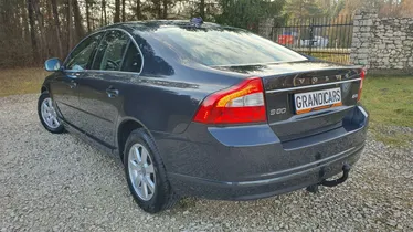 VOLVO S80