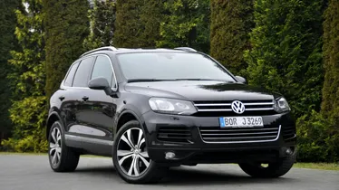 VOLKSWAGEN Touareg