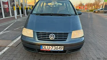 VOLKSWAGEN Sharan