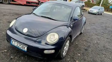 VOLKSWAGEN New Beetle