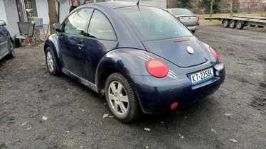 VOLKSWAGEN New Beetle