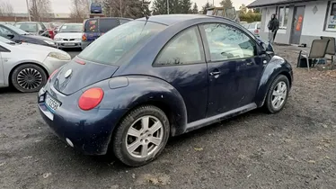VOLKSWAGEN New Beetle