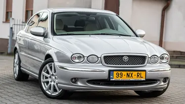 JAGUAR X-Type