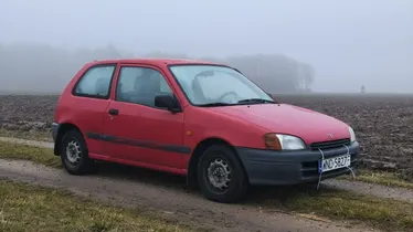 TOYOTA Starlet