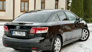 TOYOTA Avensis