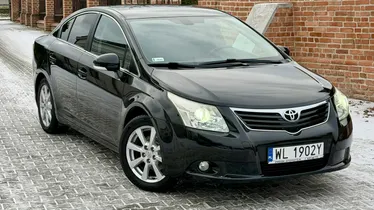 TOYOTA Avensis