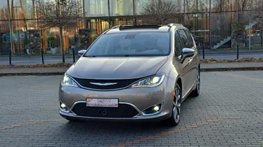 CHRYSLER Pacifica