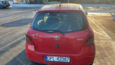 TOYOTA Yaris