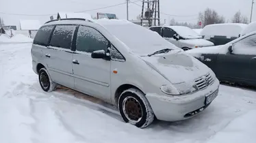 VOLKSWAGEN Sharan