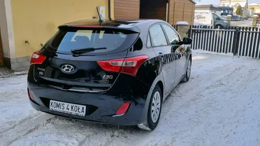 HYUNDAI i30