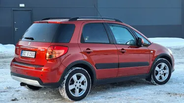 SUZUKI SX4