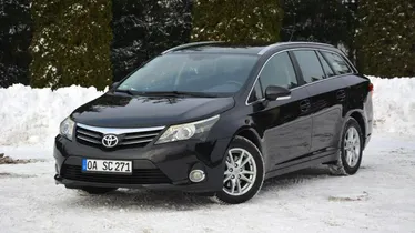 TOYOTA Avensis