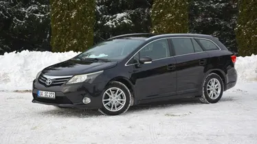 TOYOTA Avensis