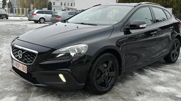VOLVO V40 Cross Country