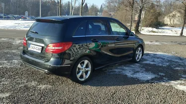 MERCEDES-BENZ B Klasa
