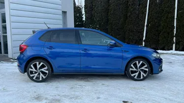 VOLKSWAGEN Polo