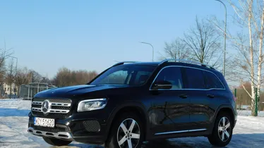 MERCEDES-BENZ GLB