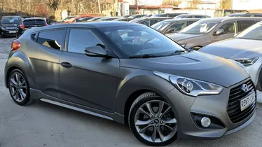 HYUNDAI Veloster