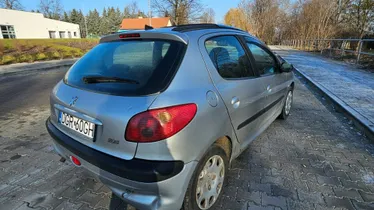 PEUGEOT 206