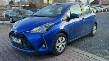 TOYOTA Yaris