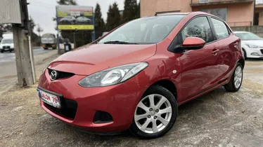 MAZDA 2