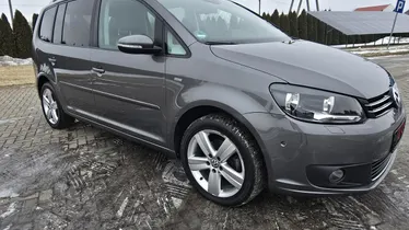 VOLKSWAGEN Touran