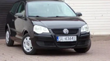 VOLKSWAGEN Polo