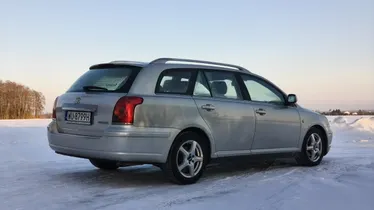 TOYOTA Avensis