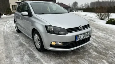 VOLKSWAGEN Polo
