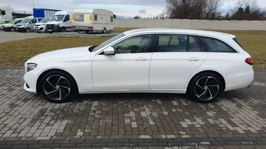 MERCEDES-BENZ E Klasa