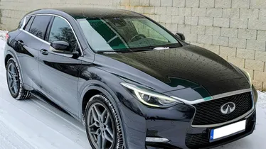 INFINITI Q30