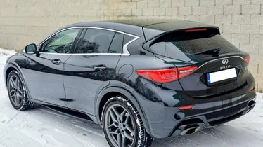 INFINITI Q30