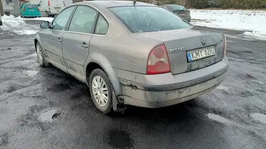 VOLKSWAGEN Passat