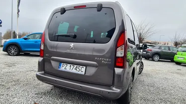 PEUGEOT Partner