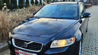 VOLVO V50
